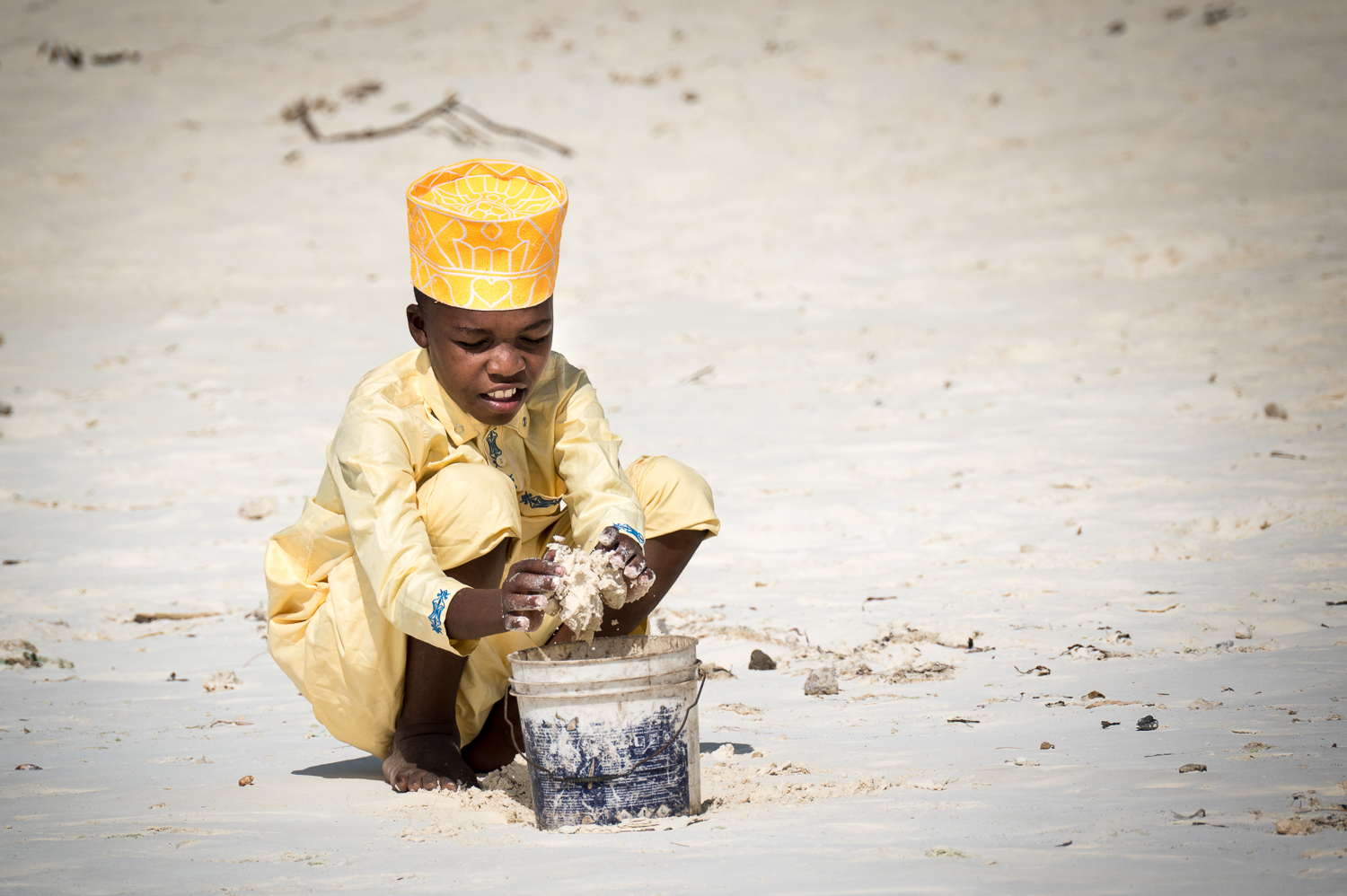 Zanzibar - Enfant sur la plage pendant la fête de l'Aïd